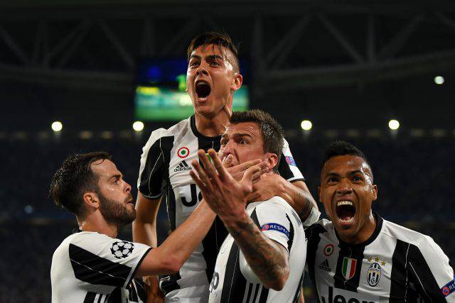 Juventus v FC Barcelona - UEFA Champions League Quarter Final: First Leg