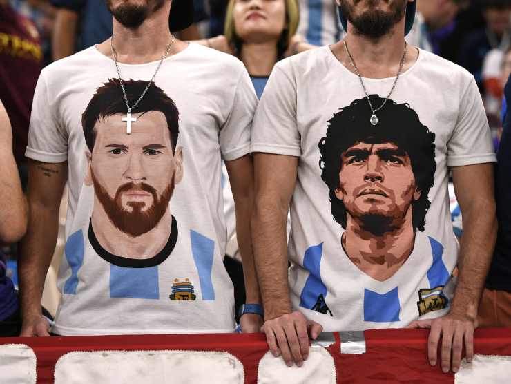 Messi Maradona ilcalcioignorante 20221214